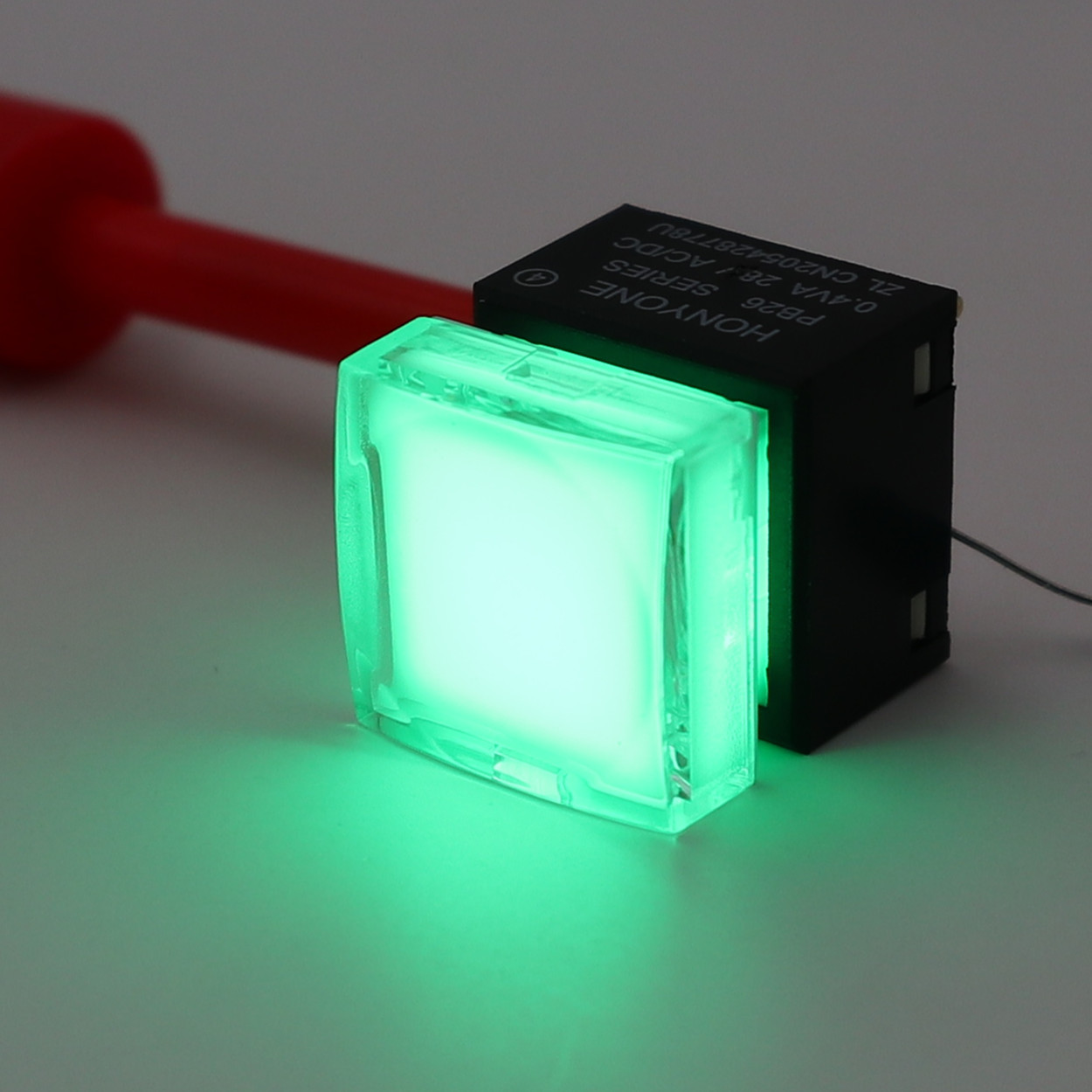 PB26-13M cuadrado 15*15mm con LED SPDT momentáneo auto-retorno botón pulsador PCB interruptor para procesador de vídeo: Green LED