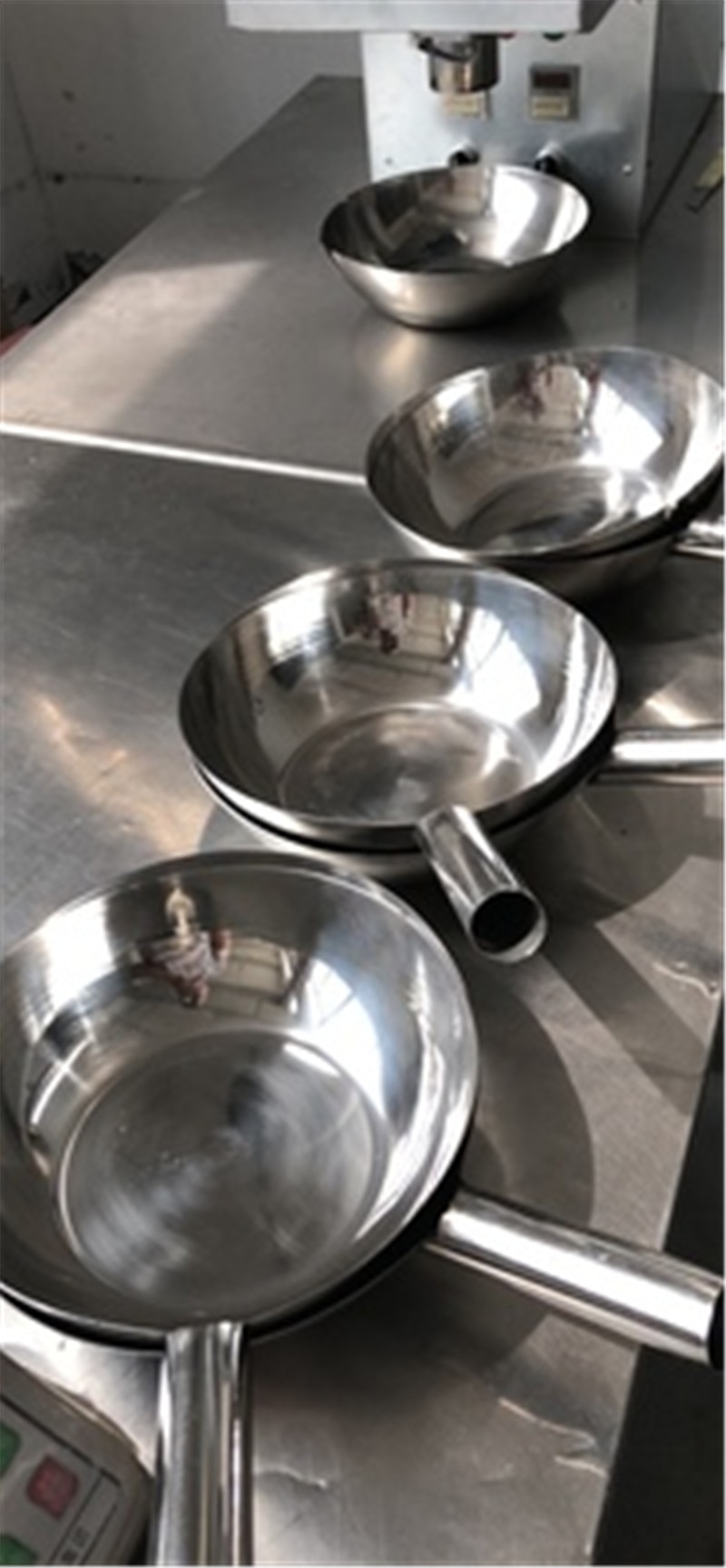 Rustfrit stål stort vand slev køkken kok værktøj spejl polsk suppe mælk scoop kost-køkken store redskaber kapacitet bailers
