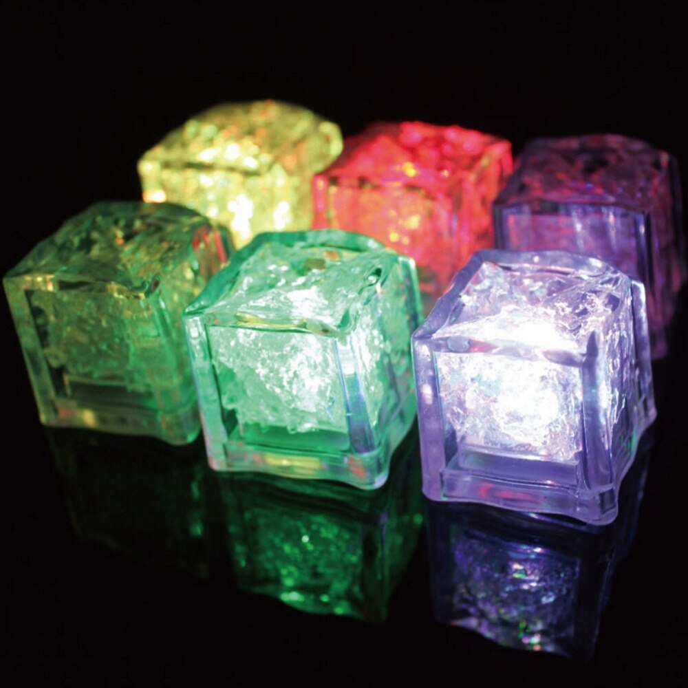 Small Ice Cube Toy With Water LED Toys For Party and Festival Decorations Random