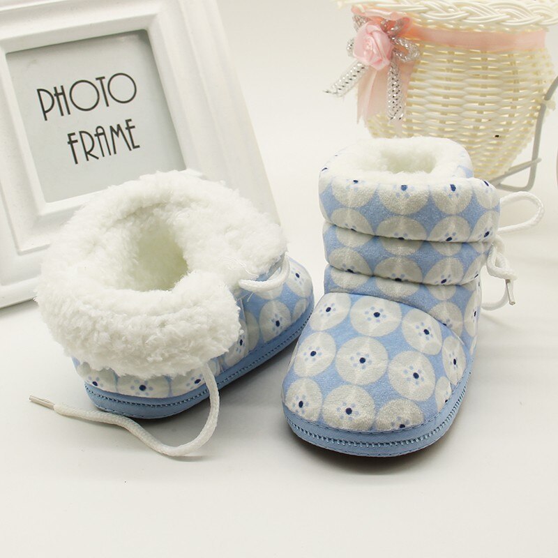 Winter Kawaii 3 Colors Newborn Baby Girls Lovely Boots Coin Circle Baby Cute Plus Cashmere Warm Baby Boots