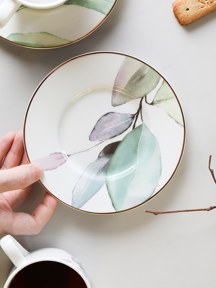 Nordic Ceramic Tea Cups Saucers Afternoon Tea Bone China Royal Classic Pottery Coffee Cup Tray Porcelain Drinkware Set EE50BD