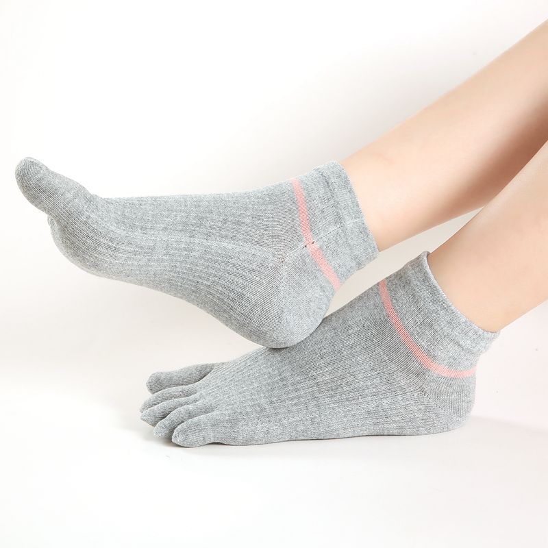 Nowa bawełniana kobieta joga krótkie skarpetki robić kostki oddychające sportowe Pilates skarpetki baletowe pięć palców zdatność taniec skarpety uciskowe