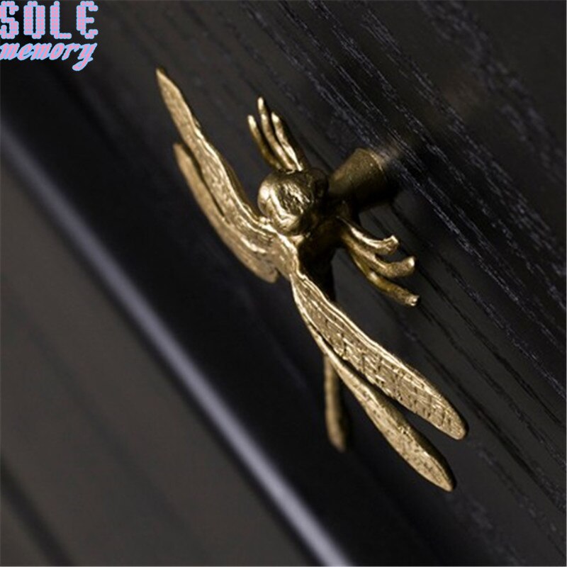 Luxury Brass Dragonfly butterfly Door Handle Cupboard Drawer Pull Kitchen Cabinet Wardrobe knobs Kids Room Hardware