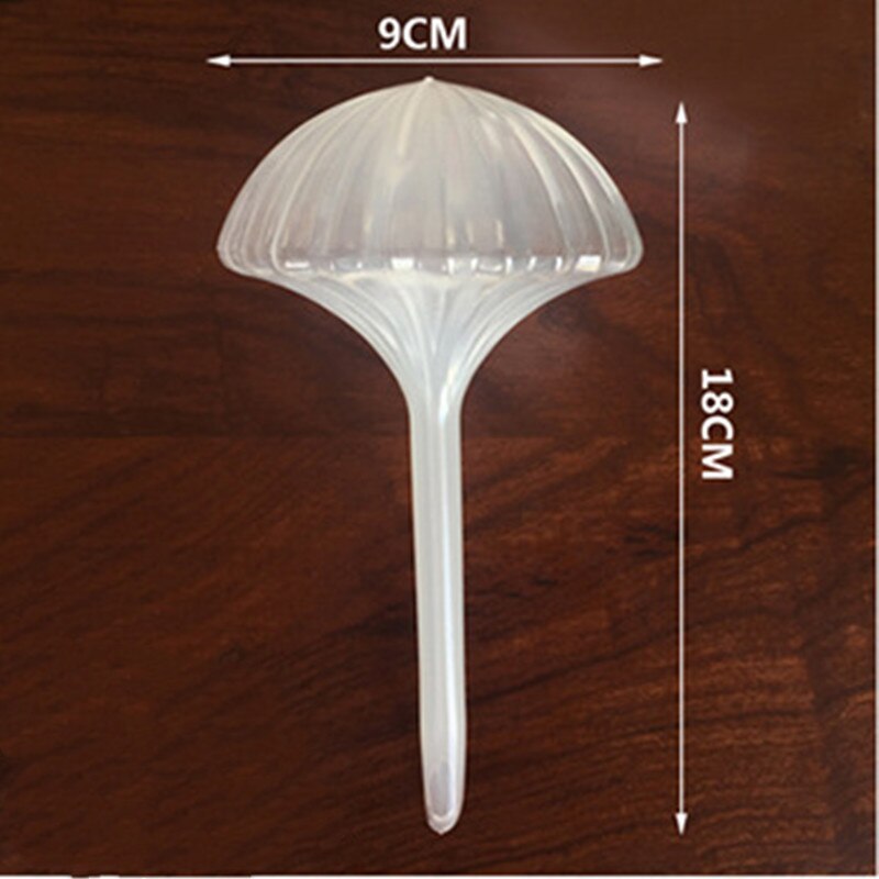 Plant Watering Bollen Automatische Self-Watering Globes Plastic Ballen Tuin Water Apparaat Besproeien Lamp Voor Plant Tuingereedschap: white 150ml