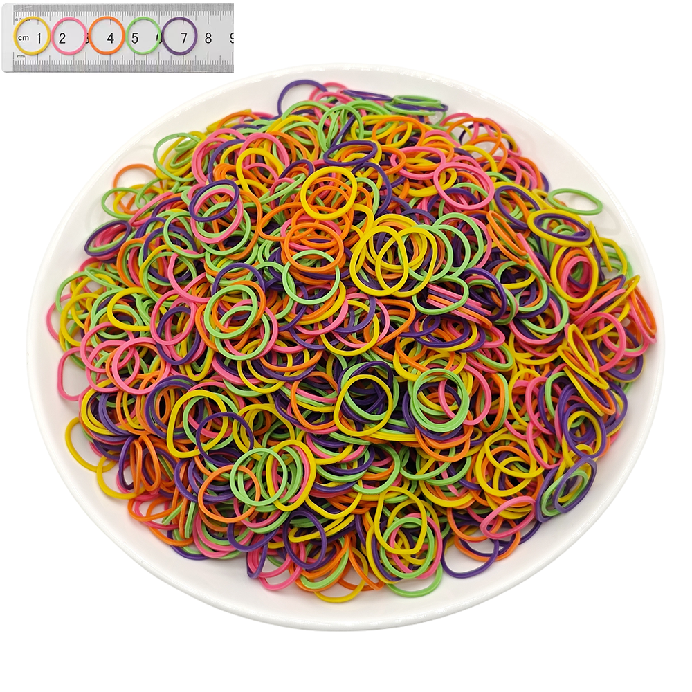 1000 stuks/partij elastische rubberen band voor kleine hond hoge elasticiteit hond haaraccessoires kleurrijke huisdier haarband diameter 0,59 inch
