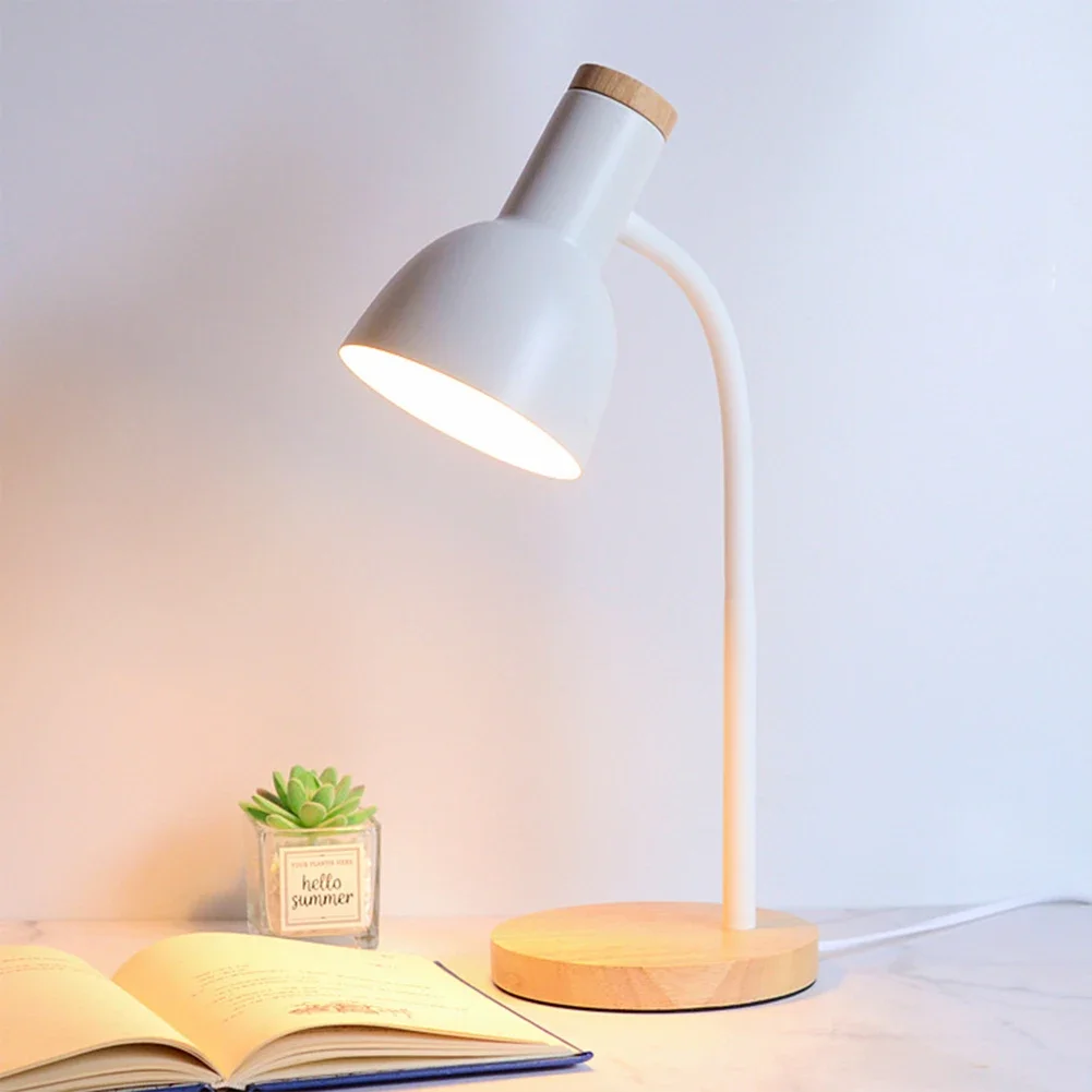 Lampada da scrivania nordica pieghevole a LED in ferro artistico creativo in legno Protezione per gli occhi Lampada da tavolo da lettura Soggiorno Camera da letto Decorazioni per la casa: 0-5W / Beige