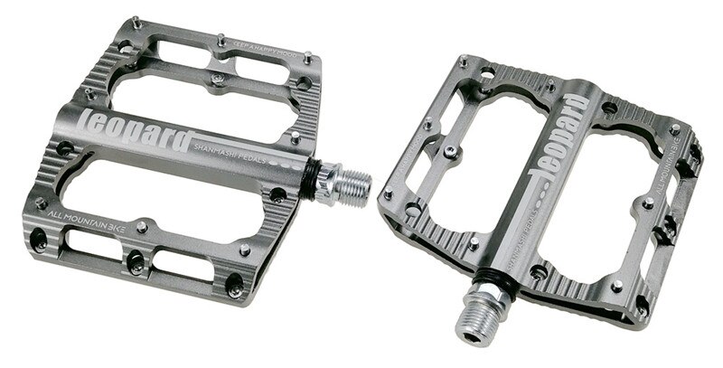 Racefiets Pedalen Aluminium Ultralight MTB Pedalen Fiets Flat Pedalen MTB Lager Anti-slip Voetpedaal Fiets Accessoires: Titanium