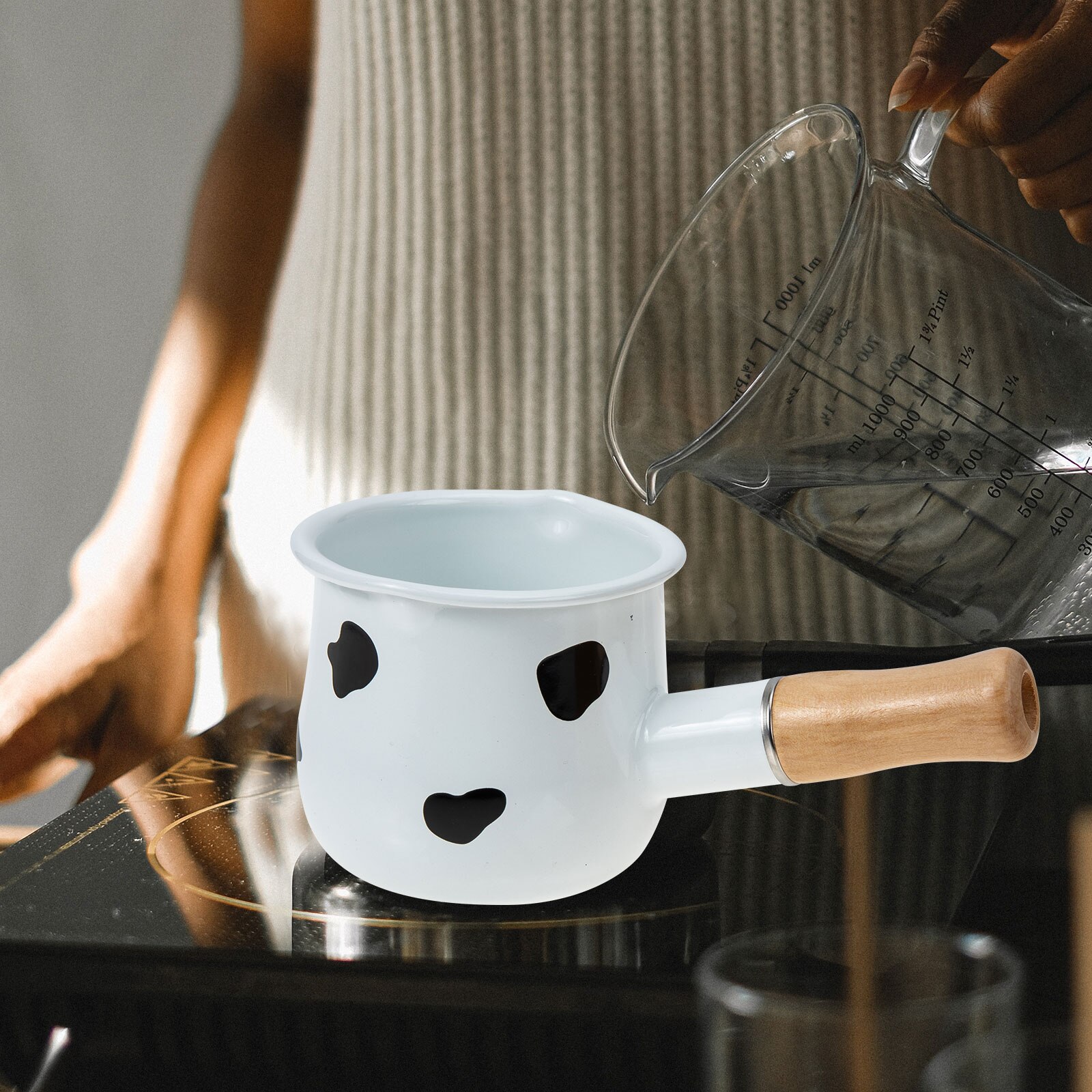 Small Heating Saucepan Enamel Cooking Pot Butter Melting Pot With Handle