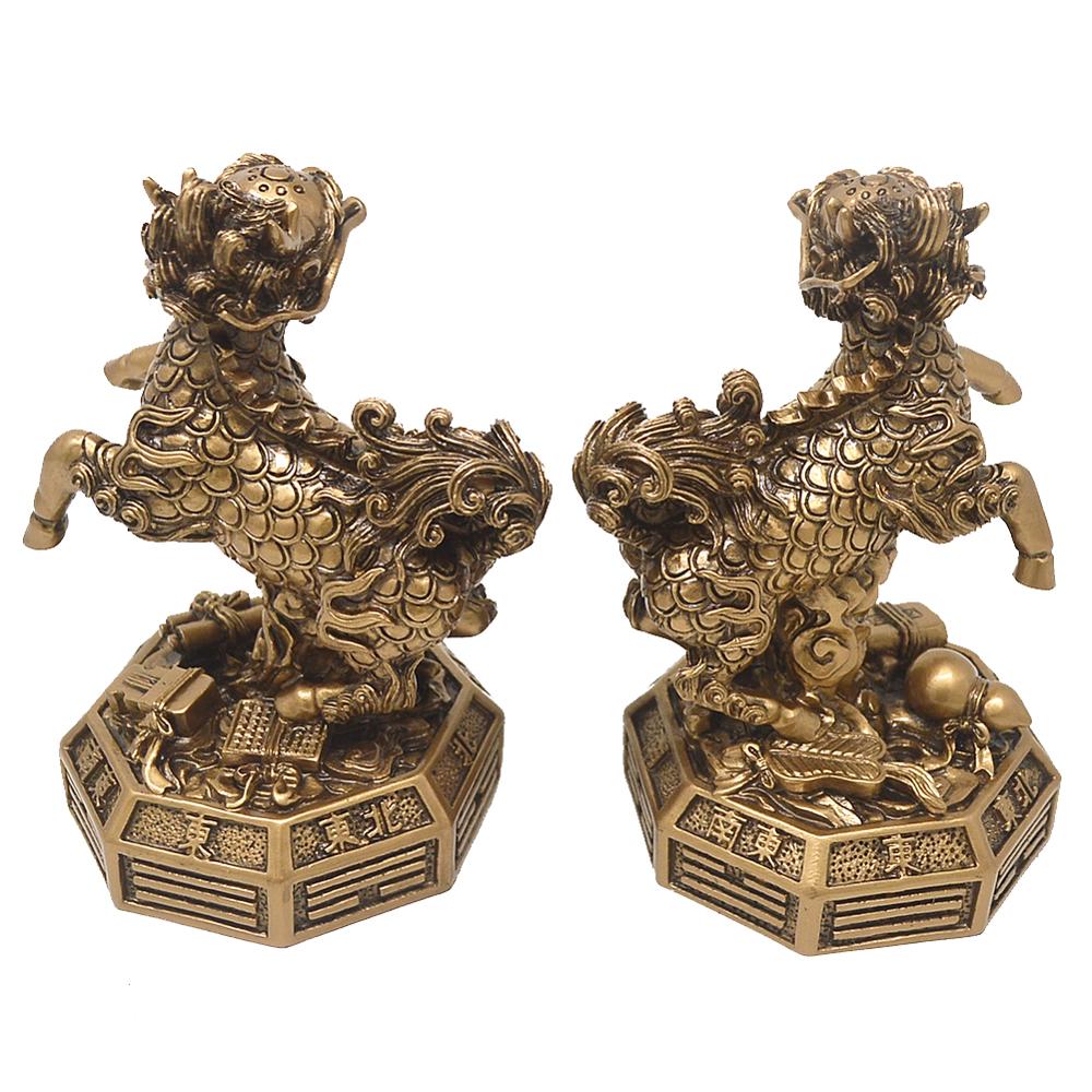 Chi lin Feng Shui - A Pair of Resin Statues Qilin/Chinese Kylin Guardian W4241