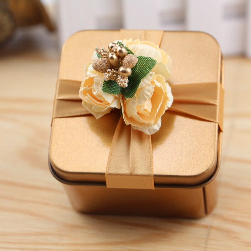 Luxury Gold Round Shape Tinplate Wedding Candy Box With Berry Flower Ribbon Metal Small Party Favors Chocolate Boxes