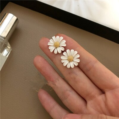 AOMU corée chaude petite marguerite fleur anneaux ouverts pour les femmes blanc peinture bague de mariage bijoux de: 2