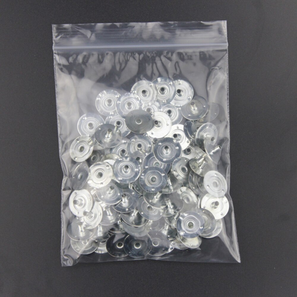 1 rol kaarsenmaakmateriaal, 61 meter gevlochten lont met 300 lipjes voor het maken van kaarsen