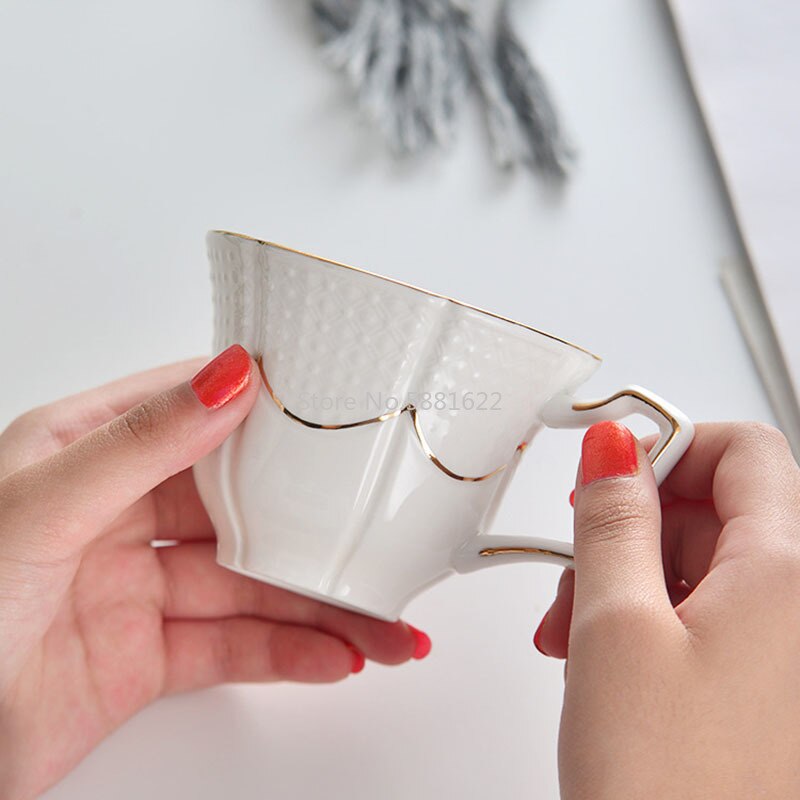 Keramiska koppar och fat kaffekoppuppsättning kontinentalt teuppsättning kaffekopp enfärgad engelsk eftermiddagstekoppuppsättning