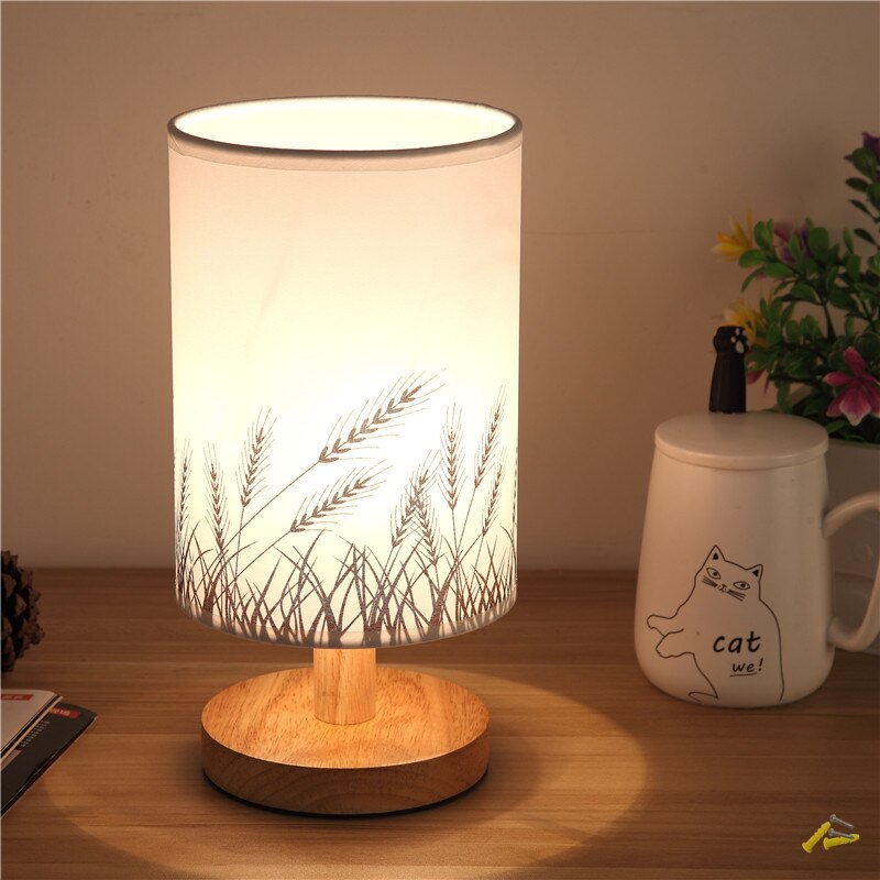 Nordic Wood LED Table Light Bedroom Bedside Table Lamp Reading Desk Lamp Living Room Learning Desk Light Indoor Decor Luminaire