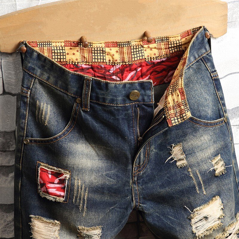 Sommar herr hål slitna jeansshorts japan stil vintage knälånga jeans personlighet patchwork korta jeansbyxor