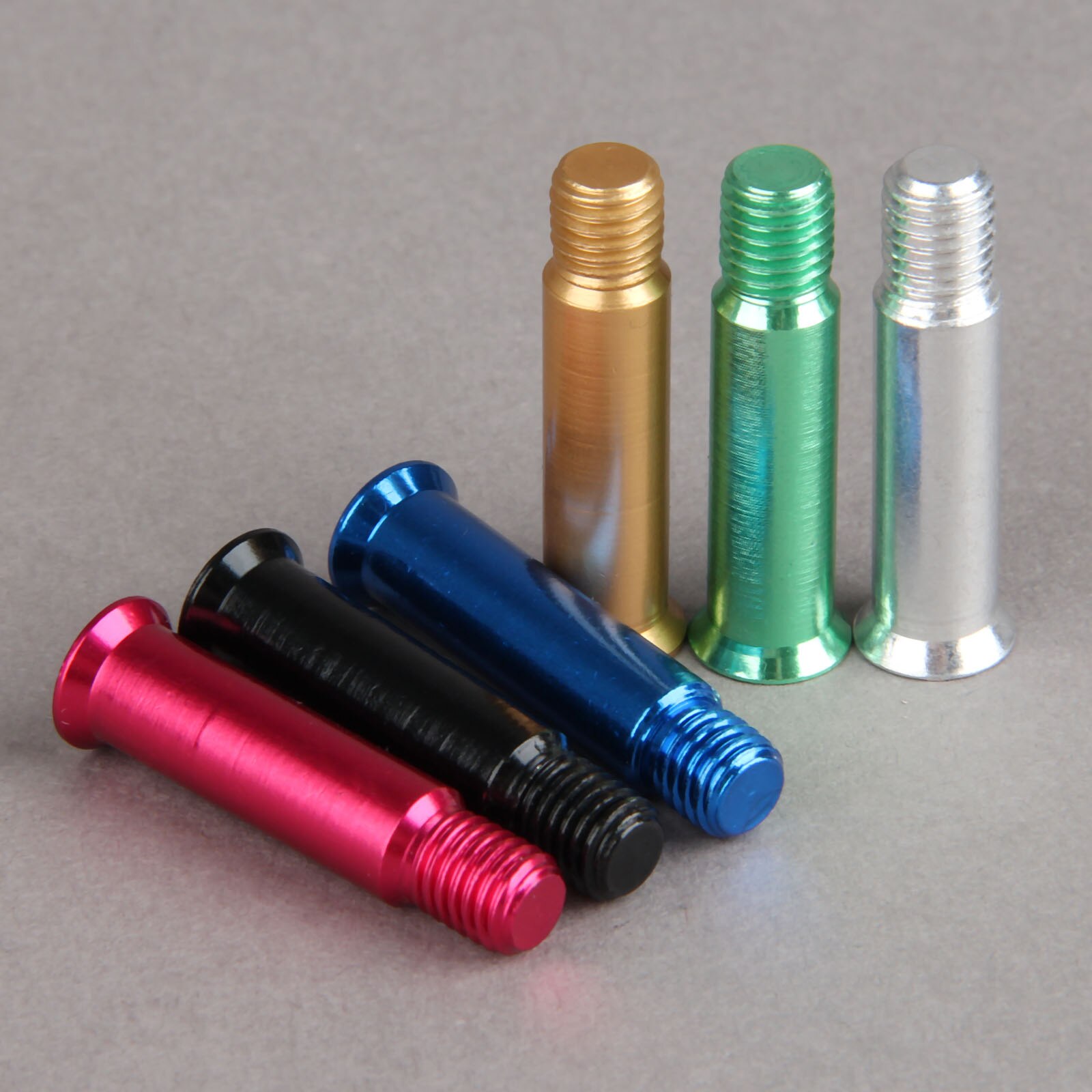 8Pcs Aluminium Rolschaatsen Onderdelen As Mannelijke En Vrouwelijke Schroeven Voor Kind Kid Of Volwassen Gratis Schaatsen Inline Skates 6 Kleuren 8*34Mm