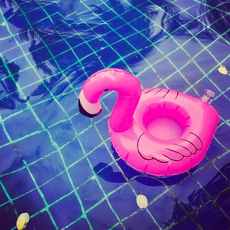 50 stycken uppblåsbar simring flytande flamingo mugghållare pool drinkhållare vattenleksaker för babypoolleksaker