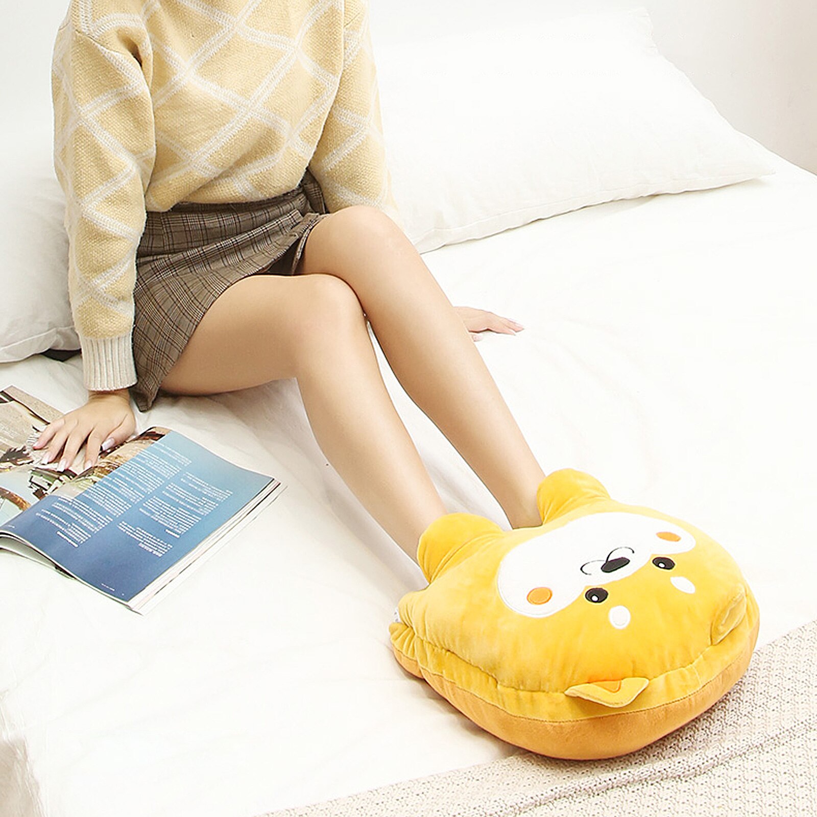Cute Electric Warm Pad Foot Warmer Feet Heated Mat Shoes Heater Heating Pad Female Heater Keep Warm for Winter foot heater