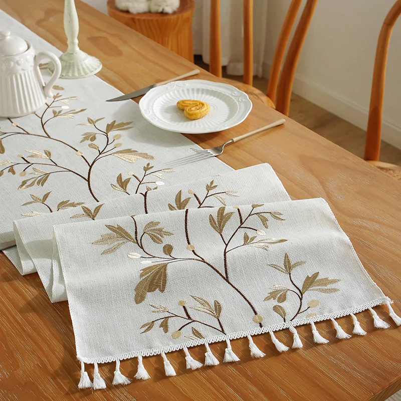 Luxury Embroidered Cotton Linen Table Runner Tablecloth Tassel for Home Dinning Table Coffee Table Mat Wedding decorations