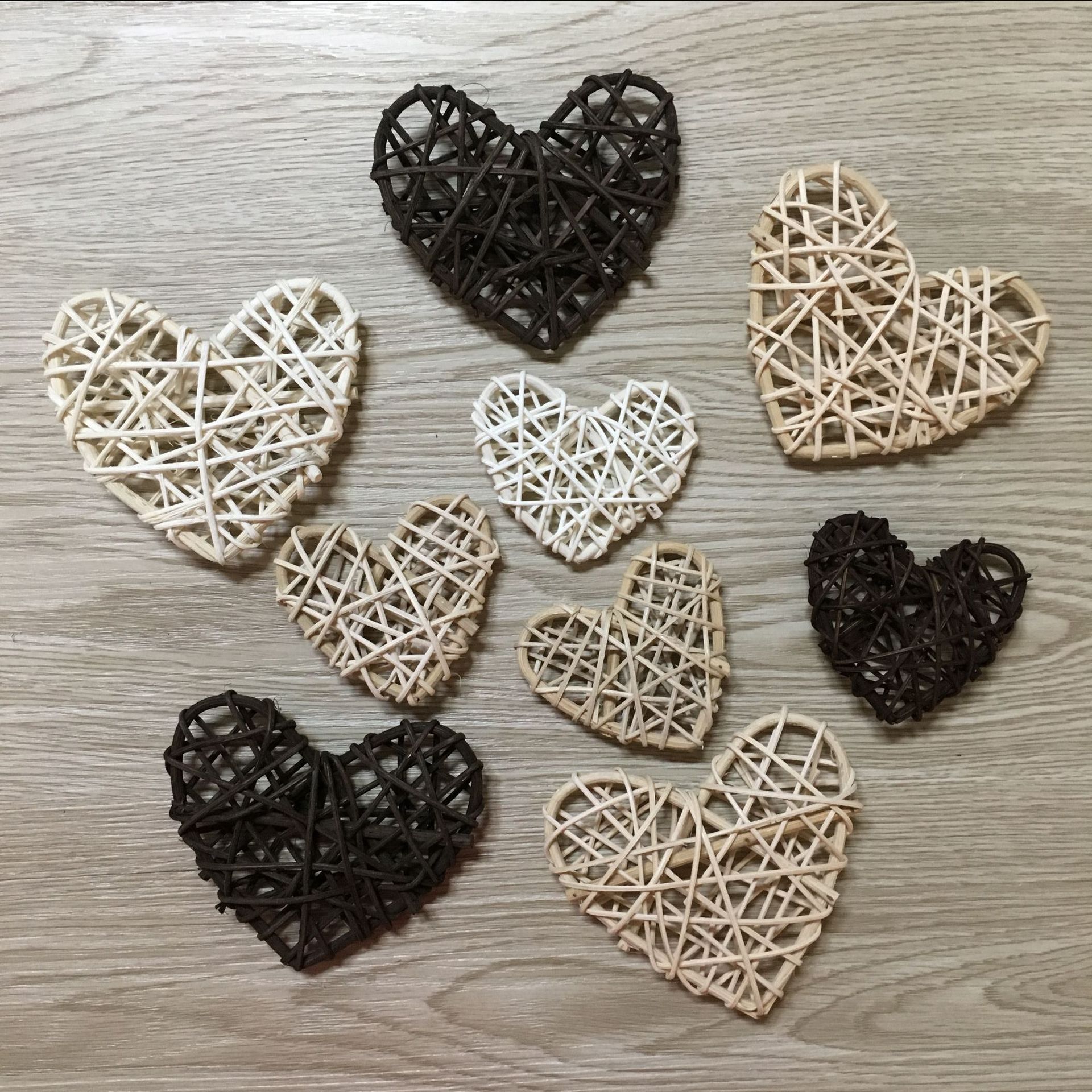 10pcs 7cm Rustic Grapevine Wreath Vine Heart Lightweight Wreath Pendant for Door Christmas Wall Wedding Decor