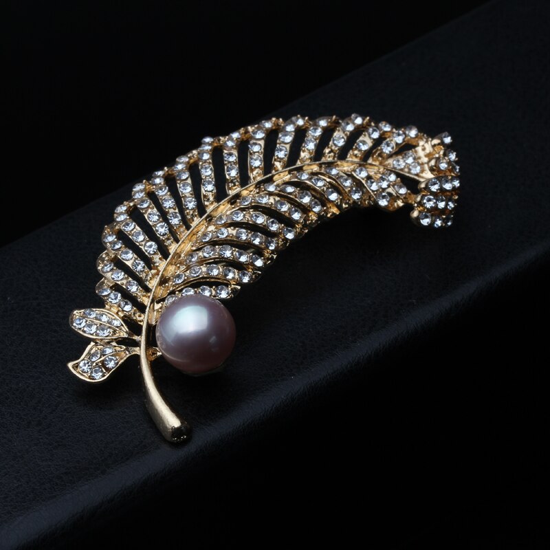 Beautiful Freshwater Leaf Pearl Brooches Female Zircon Pin Brooch For Women Wedding Party Dress Badge