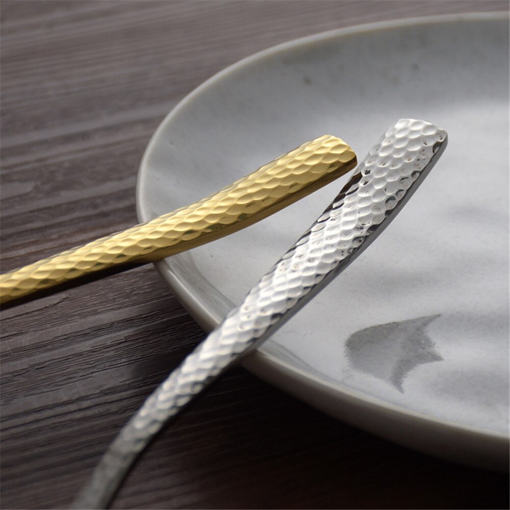 Cuchara de acero inoxidable con boquilla para salsas, cucharón pequeño para sopa, de martillo, accesorios de cocina, cuchara de mesa para olla