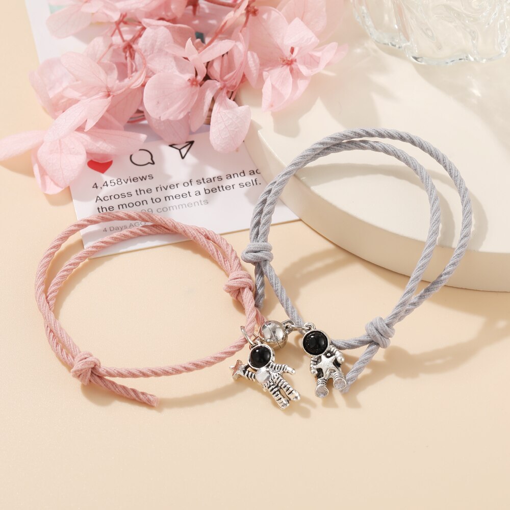 2PCS/Set Couple Bracelet Astronaut Star Magnet Ball Matching Bracelets Lover Heart Magnetic Bracelet Friendship Valentine Day: OV692007