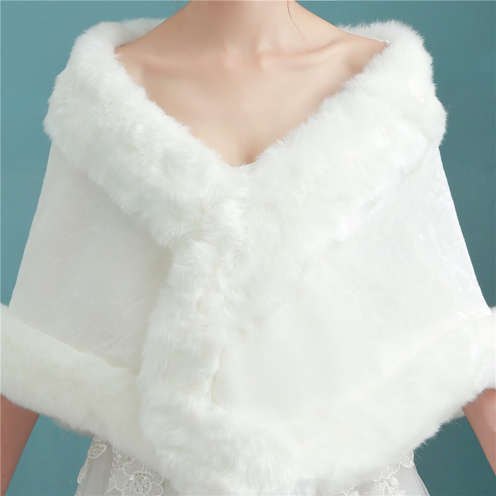 Winter Faux Fur Warm Bridal Wraps Beautiful Boleros Bridal Jacket Wedding Accessories