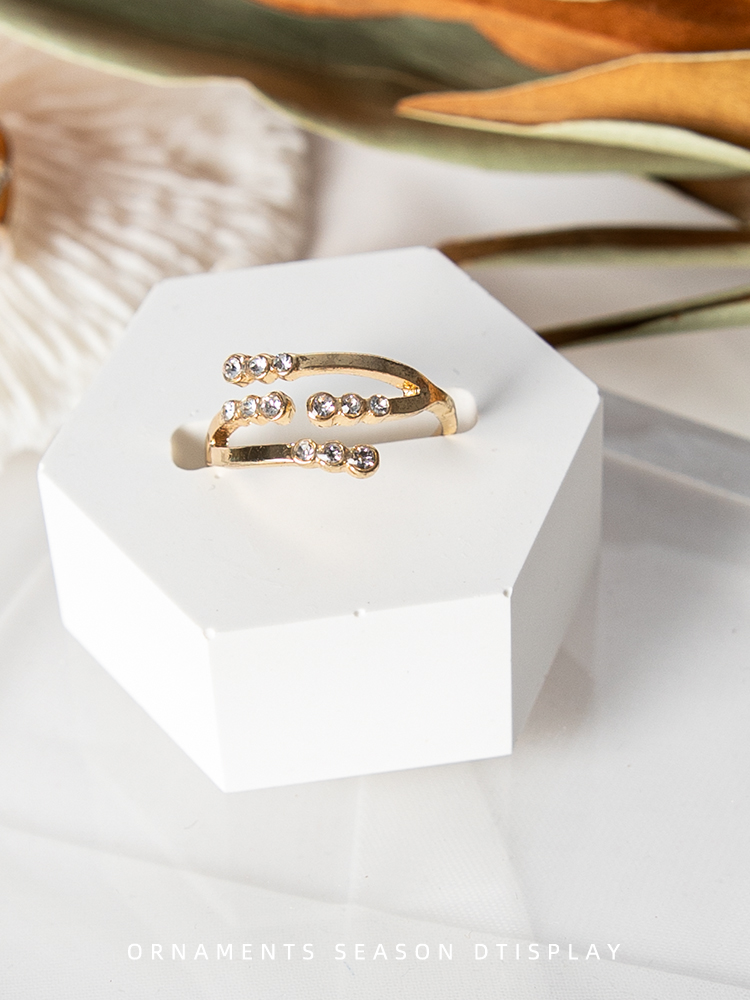 White Gypsum Ring Display Holder Jewelry Display Stand Ring Display Rack