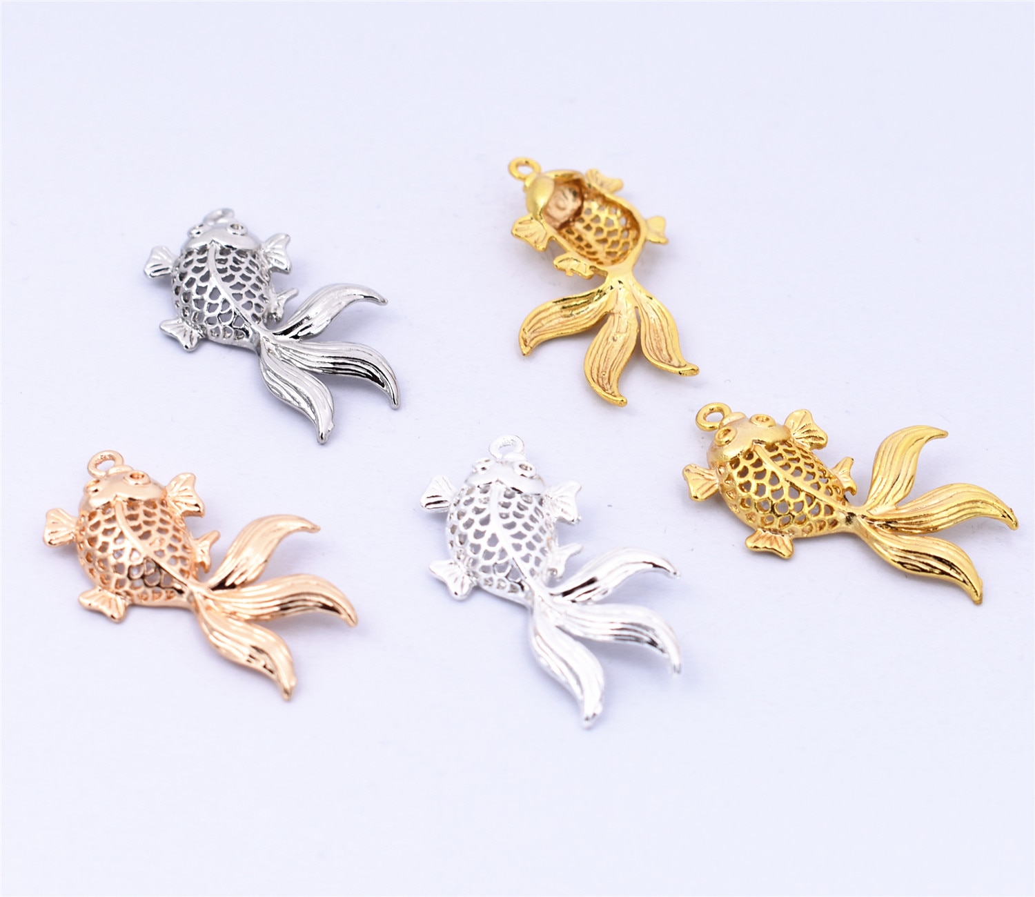 10 Stks/partij 33X18 Mm 4 Kleuren Plated Koper Materiaal Hollow Goldfish Bedels Hanger Diy Handgemaakte Sieraden Accessoires
