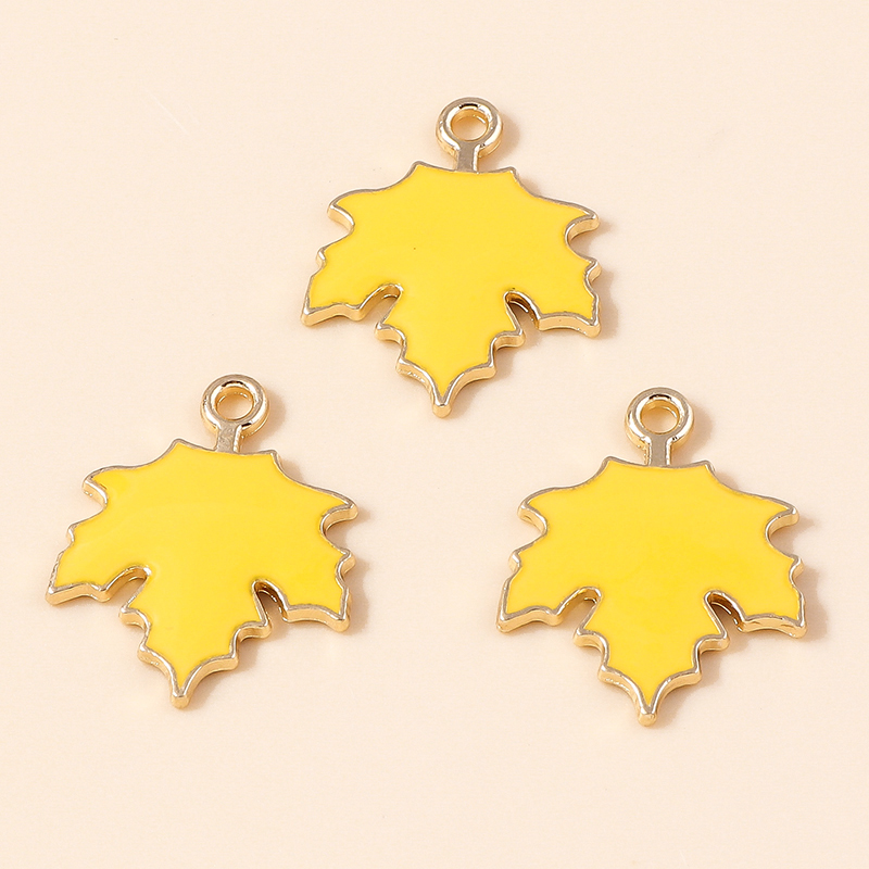 Dijes de Hojas de arce de otoño esmaltado, 10 piezas, 18x22mm, para fabricación de joyas, colgante, collar, llavero, artesanía hecha a mano: Rodio plateado