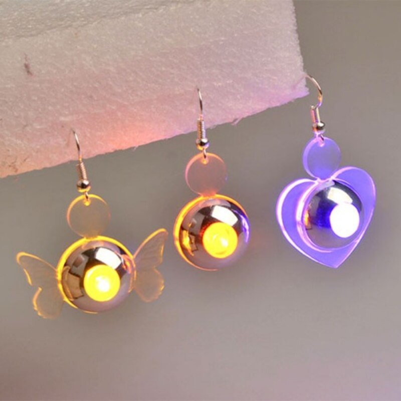 1 paire LED boucles d'oreilles 3 couleurs femelle Fun circulaire motif boucles d'oreilles femmes bijoux Style goujon