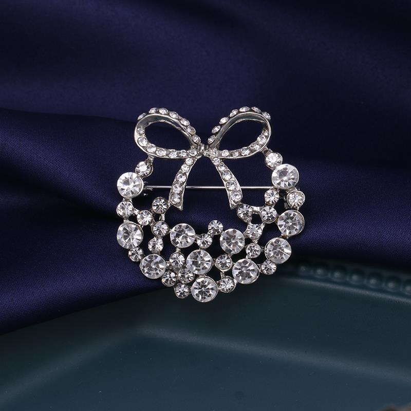 baiduqiandu Pearl & Crystal Booches Pin Charming Bow Butterfly Flower Guitar Women Wedding Bouquet Clothing Dress Accessories: 9131 silver