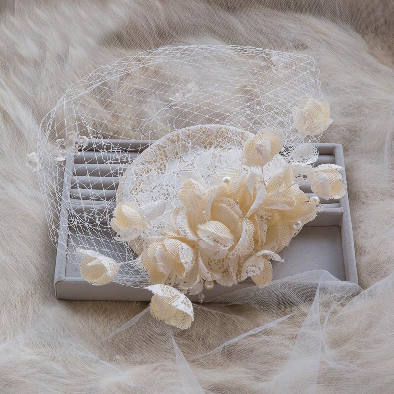 Original Ivory Beige Wedding Veil Hats With Pearl and Flower Decoration Romantic Wedding Party Small Bridal Hats