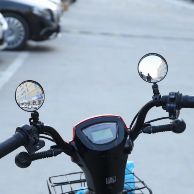 Universele fiets- en motorachteruitkijkspiegel met 360 draaipunten, verstelbaar rond en ovaal, geschikt voor racefietsen en andere accessoires.