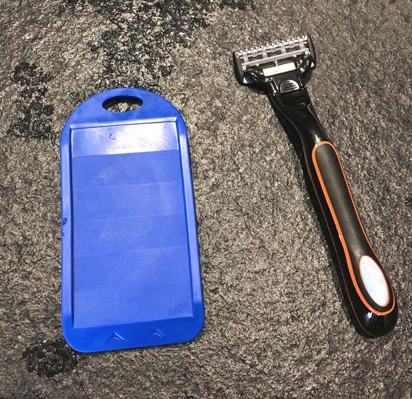 1Pc Silicone Blade Buddy Razor Blade Sharpener Tool for Extend life of Razor blades Women Men Hanging Easy Clean Tool: Blue