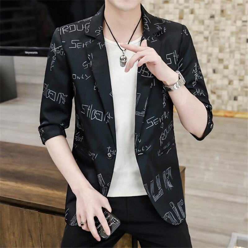 Beiläufige Klage der Männer Sommer Dünne Brief Druck Sozialen Sänger Bühne Mantel Koreanische Business Casual Nahen Sleeve Top