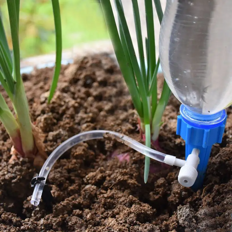tooloflife Plant zelf water geven spikes, zelfplant waterer, automatische plant waterer constante fow druppelirrigatie met regelklep schakelaar voor tuin thuis (Pack van 12