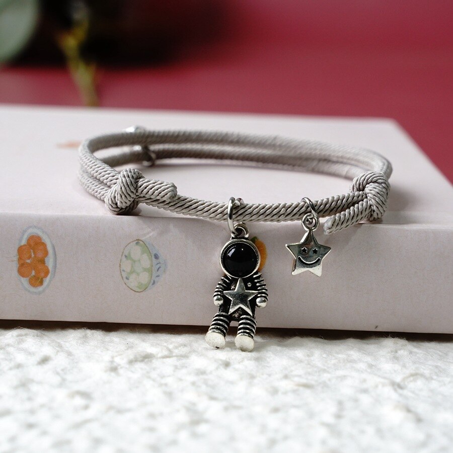 2Pcs/set Couple Bracelet Magnetic Attraction Bracelet Friendship Rope Bracelet Cute Star Astronaut Bracelet for Women