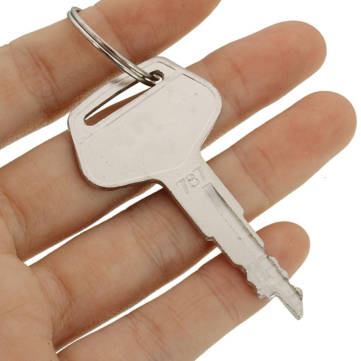 小物 key ZHENSIW 50PCS 787 Key For Komatsu Excavator Dozer Loader