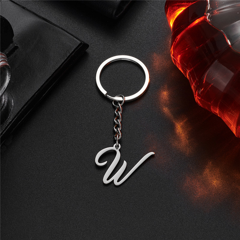 Llavero con letra inicial de A-Z de acero inoxidable para amantes, joyería antigua en inglés, colgante del alfabeto, llavero de coche, accesorios para bolso: Gris claro