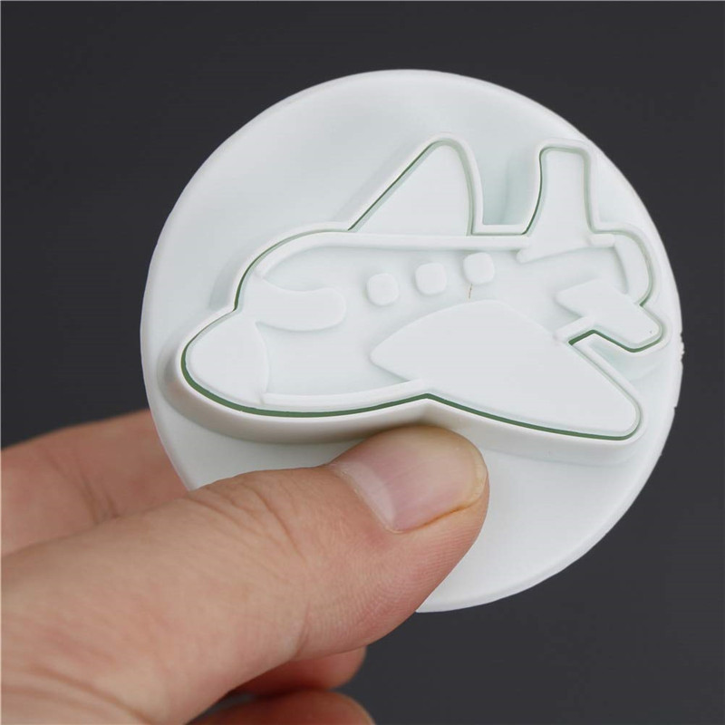 8Pcs 3D Auto Vliegtuig Trein Cookie Cutter Biscuit Mold Voor Bakken Plunger Sugarcraft Cookie Fondant Snijders Cake Decorating Gereedschap