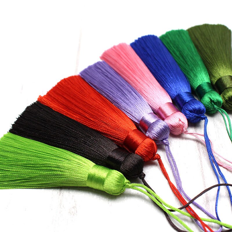 2 stücke 8cm Polyester Seide Quaste Pinsel Anhänger Ohrring Charme Satin Quaste DIY Schmuck Machen Hochzeit Wohnkultur zugriffs