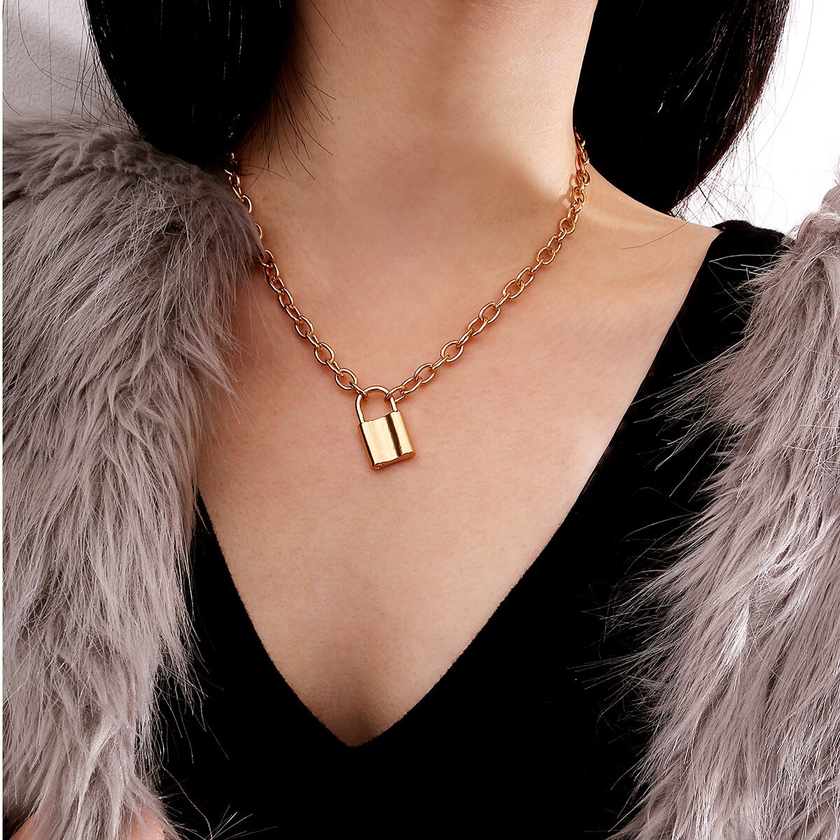 Double-layer Alloy Chain Double-layer Collar Simple Concentric Lock Key Element Pendant Necklace Femal: D