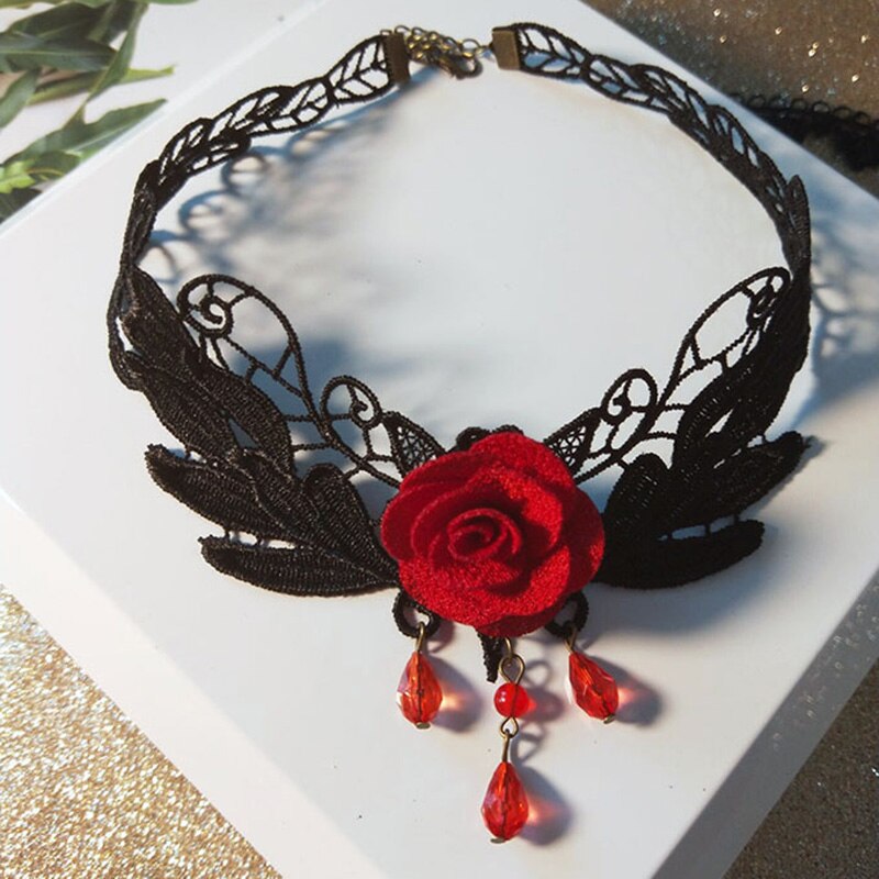Gothic Punk Lace Choker Necklace For Women Teens Girls Rivet Heart Collar Necklace Rock Jewelry Party Necklace