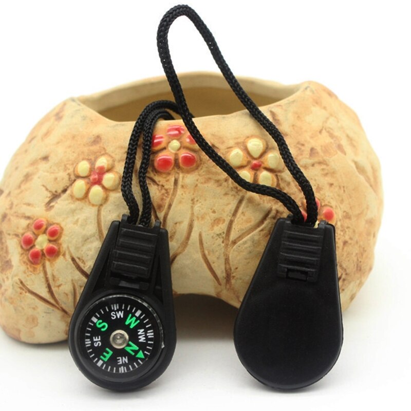 2pcs Outdoor Adventure Tools Camping Compass Geologic Fluorescent Compass for Explorer Outdoor Adventure Must Have Props