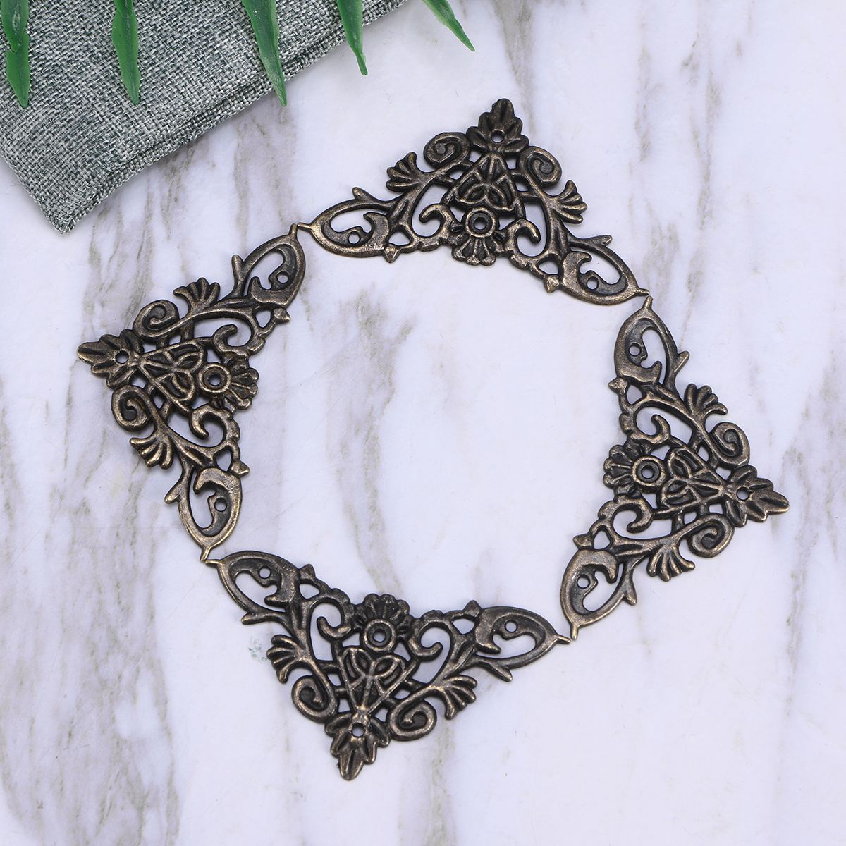 12 Uds. hermoso Metal Retro Protector de esquina práctico Protector de esquina Simple Protector para álbum Scrapbooking Notebook