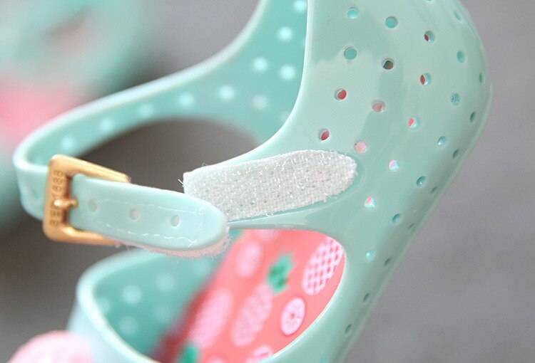 mini SED sandały dziecięce dzieci dziewczyna moda dziura galaretki buty maluch miękkie buty plażbyć winnym ananas antypoślizgowe cukierki buty SH078