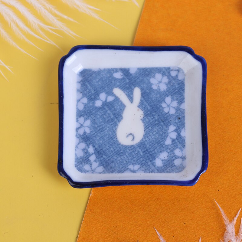 1Pc Casa Delle Bambole mini Ceramica Da Tavola Piatti Vassoi Bambola Piatti di Cibo Cucina Giocattolo 5 centimetri x 5cm: 1
