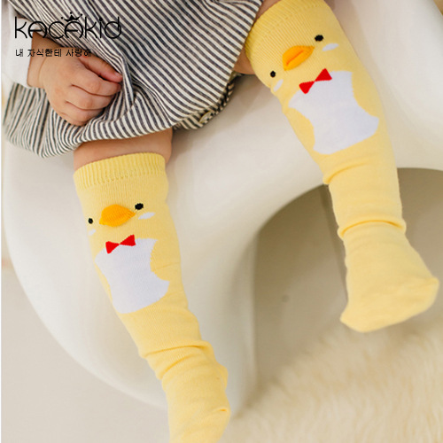 1 par unisex adorável meias do bebê na altura do joelho menina menino bebê da criança meias bonito dos desenhos animados animal crianças meias infantis de algodão macio 0-24m: Yellow Duck / 24 m
